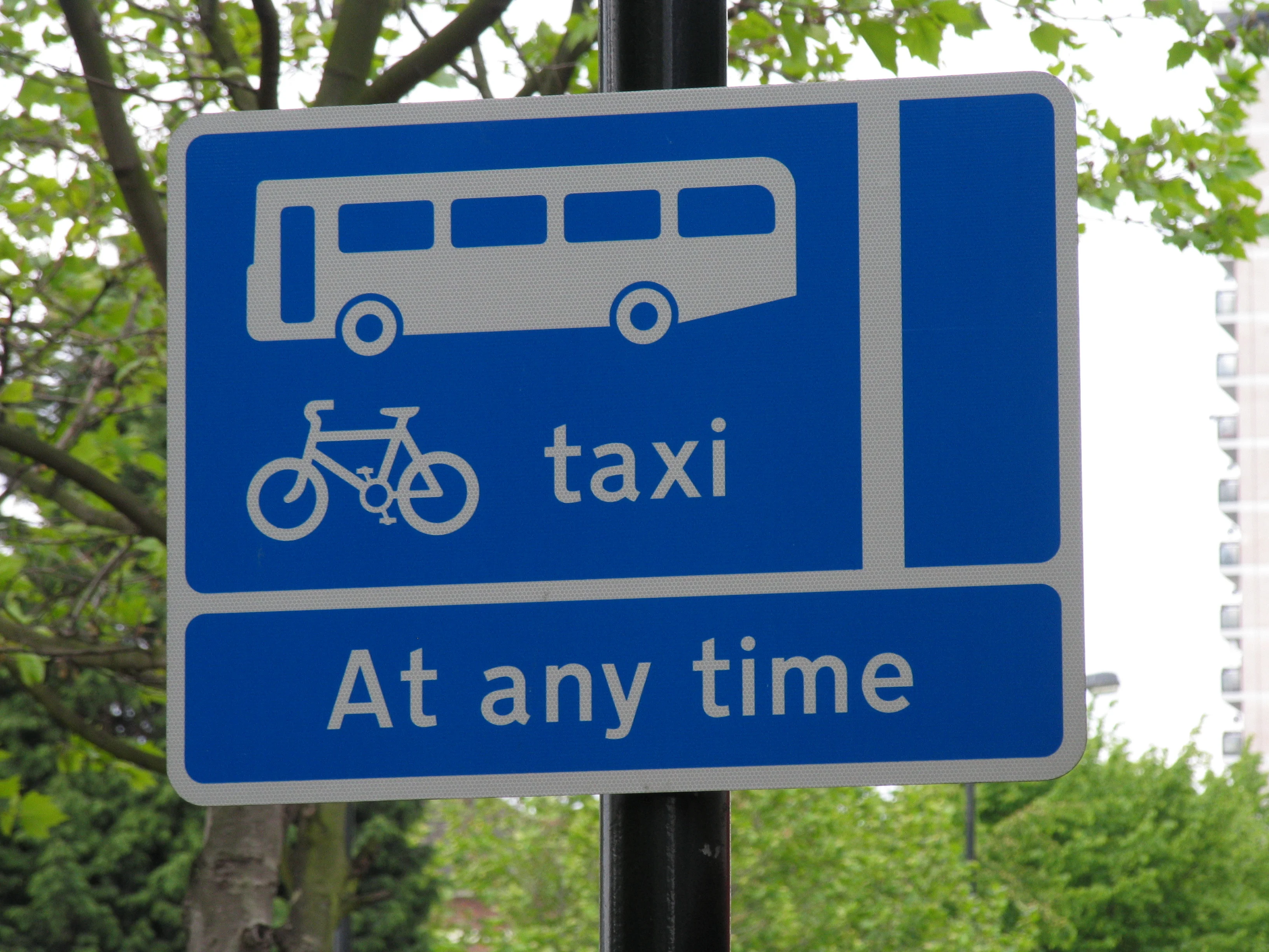 bus and taxi sign
