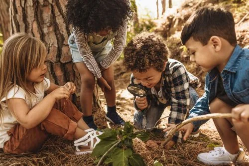 kids_playing.webp