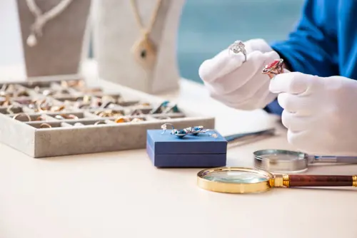 close up of a professional jewellery valuation